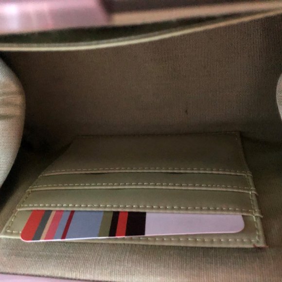 HOBO PURSE! Chic magenta pink tone. Adorable! Detachable silver-tone str… - Picture 6 of 9